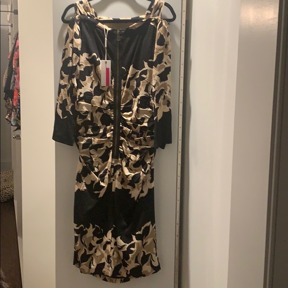 Dress - Picture 3 of 4